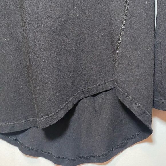 LULULEMON Lifted Balance Long-Sleeved Asymmetrical Hem Top Shirt Women’s Size 2 - Picture 4 of 5